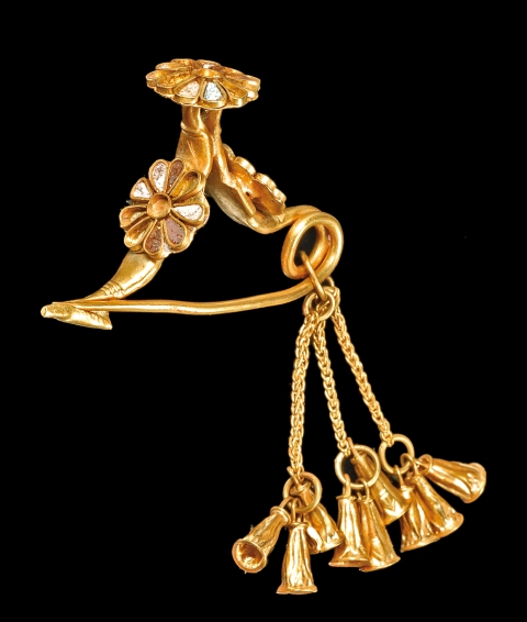 The unique inverted bow-shaped gold fibula of Kition, reference MLA 1742/20