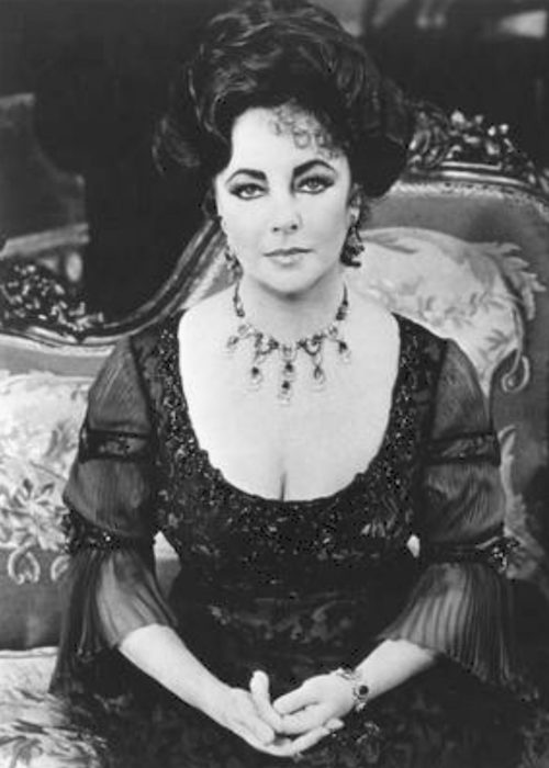 Elizabeth Taylor as Regina Giddens in the Broadway revival of The Little Foxes
