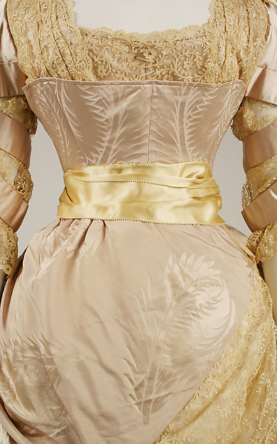 Evening dress- Waistband/Neckline Detail