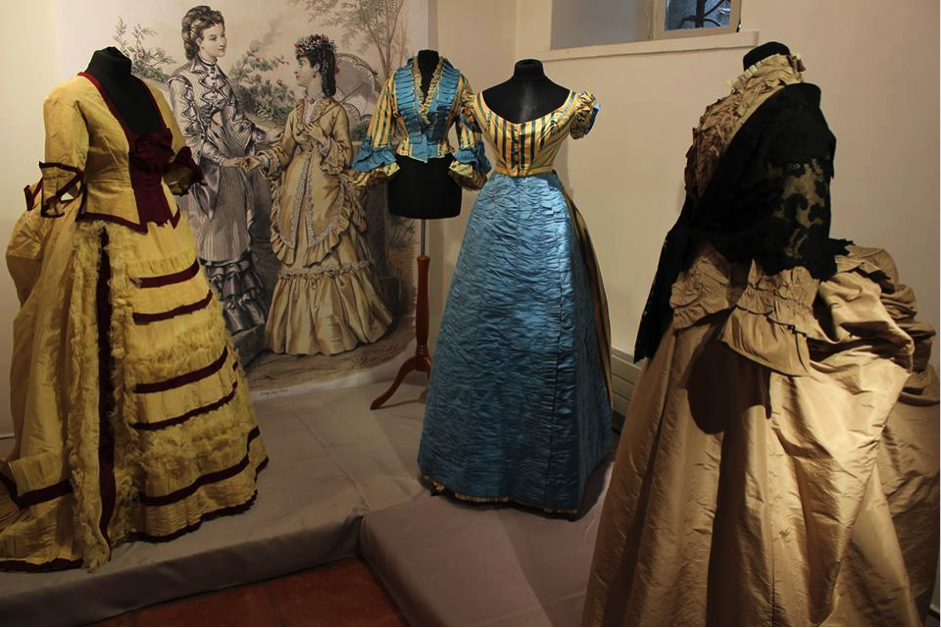 Image courtesy of Museum of Historical Costume in Poznan, Poland