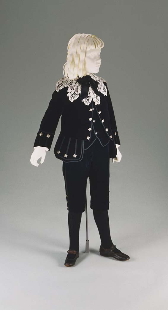 Boy's Little Lord Fauntleroy Suit