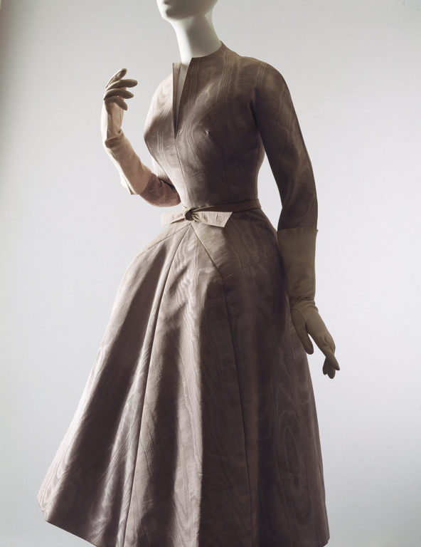 1952 – Christian Dior, La Cigale | Fashion History Timeline