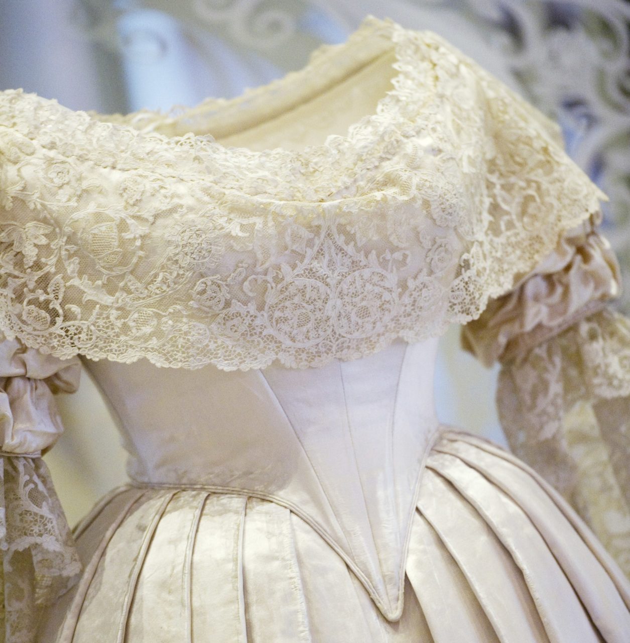 8 – Queen Victoria's Wedding Dress   Fashion History Timeline