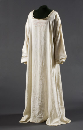 Chemise said to have belonged to Mary, Queen of Scots