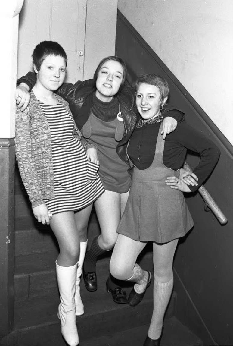Mod girls at the Lady Gomm Club in Hawstone Road