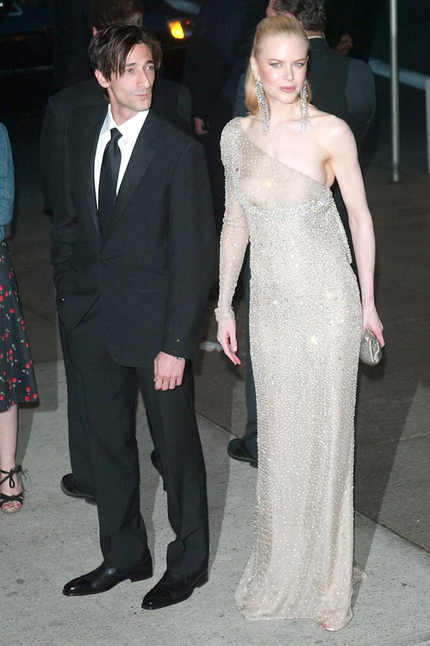 Nicole Kidman in Gucci at the 2003 Met Gala, with Adrien Brody