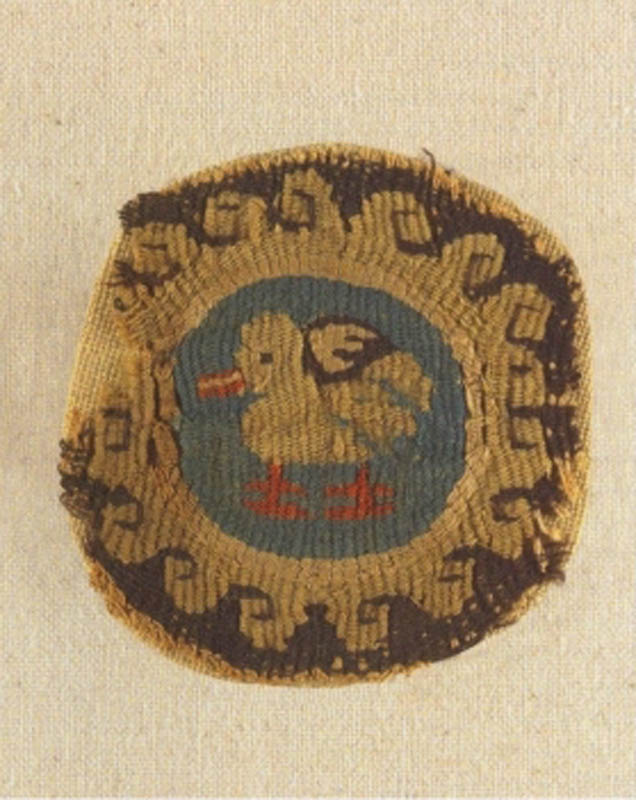 Round insert of a tunic