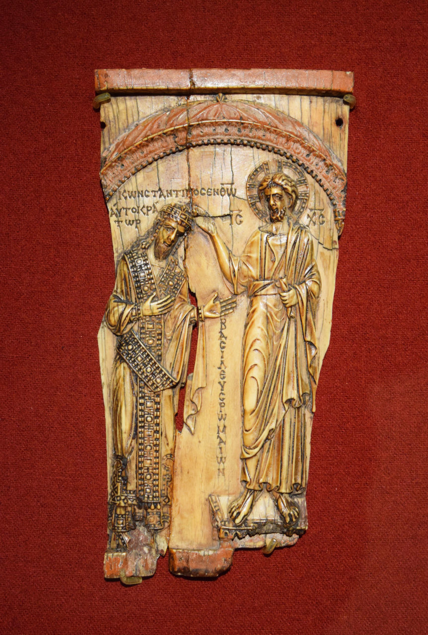 Constantine VII crowned by Christ