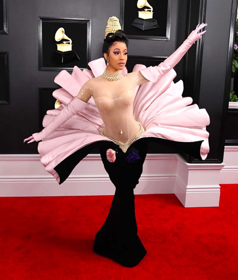 "Birth of Venus" dress at the Grammy's